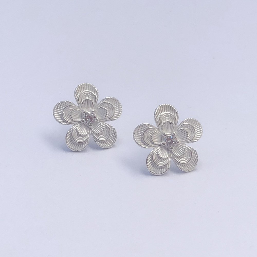 Brinco de Prata Fior de Liz